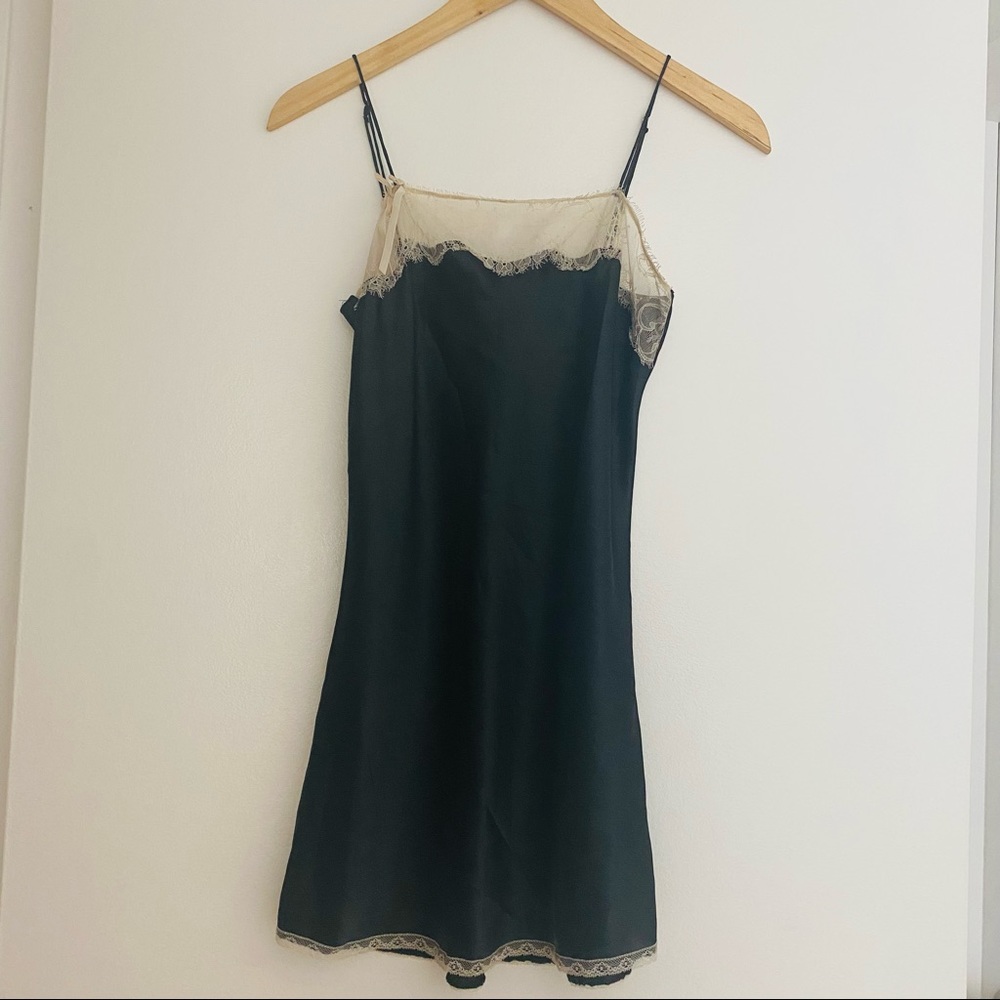 Victorias Secret Black Slip